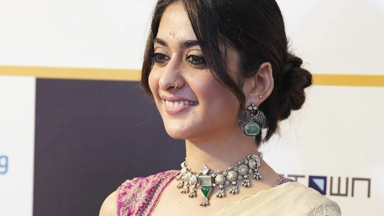 Ganesh Chaturthi 2025: ಬಾಂಬೆ ಟೈಮ್ಸ್ ಗಣೇಶ ಮಹೋತ್ಸವಕ್ಕೆ ಅದ್ಧೂರಿಯಾಗಿ ಎಂಟ್ರಿ ಕೊಟ್ಟ ಬಾಲಿವುಡ್‌ ಸೆಲೆಬ್ರಿಟಿಗಳು - Image 4