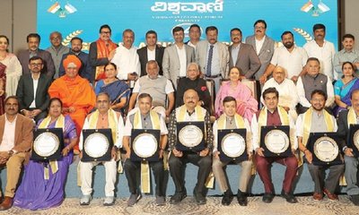 ಶಾಸ್ತ್ರಿ ಪುಣ್ಯ ನೆಲದಲ್ಲಿ ಸಾಧಕರಿಗೆ ಸನ್ಮಾನ