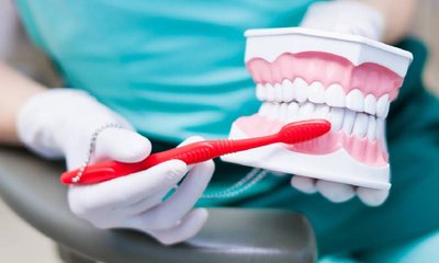 ನಿಮ್ಮ ಹಲ್ಲುಗಳು ಹಳದಿಯಾಗಲು ಕಾರಣವೇನು?