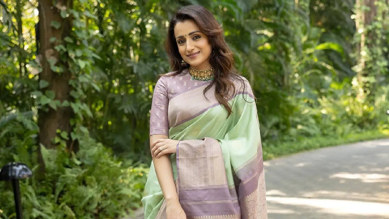 Trisha Krishna: ರೇಷ್ಮೆ ಸೀರೆಯಲ್ಲಿ ಅಪ್ಸರೆಯಂತೆ ಮಿಂಚಿದ ನಟಿ ತ್ರಿಷಾ ಕೃಷ್ಣನ್! - Image 2