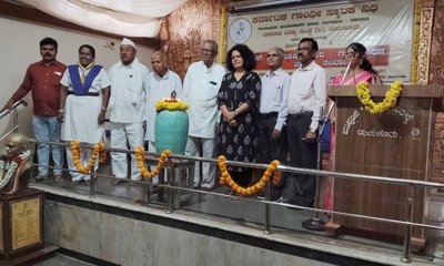 ಮನುತತ್ವವಾದಿಗಳು ಗೋಡ್ಸೆ ಮೂಲಕ ಗಾಂಧೀಜಿಯನ್ನು ಹತ್ಯೆ ಮಾಡಿಸಿದರು