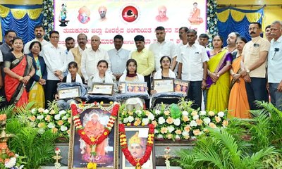 ರಾಜಕೀಯವಾಗಿ ಮುಂದುವರೆಯಲು ಬೆಂಬಲ ಅಗತ್ಯ