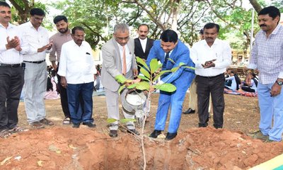 ಸರ್ಕಾರಿ ಶಾಲೆಯಲ್ಲಿ ಕಲಿತದ್ದು ಹೆಮ್ಮೆಯ ವಿಷಯ: ನ್ಯಾ. ಜಯಂತ್ ಕುಮಾರ್