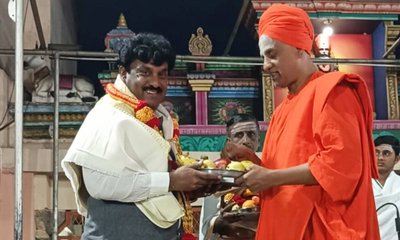 ಡಾ.ಮೌಲಾ ಷರೀಫ್ ಅವರದ್ದು ಮಾತೃ ಹೃದಯ: ಶ್ರೀ ಸಿದ್ದಲಿಂಗ ಸ್ವಾಮೀಜಿ