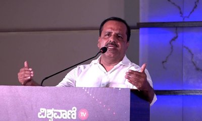 ವೈದ್ಯರು ಕೇವಲ ಸಂಬಳಕ್ಕಾಗಿ ಕೆಲಸ ಮಾಡಲ್ಲ, ಅದೊಂದು ಸೇವೆ; ಯು.ಟಿ ಖಾದರ್‌