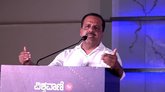 ವೈದ್ಯರು ಕೇವಲ ಸಂಬಳಕ್ಕಾಗಿ ಕೆಲಸ ಮಾಡಲ್ಲ, ಅದೊಂದು ಸೇವೆ; ಯು.ಟಿ ಖಾದರ್‌