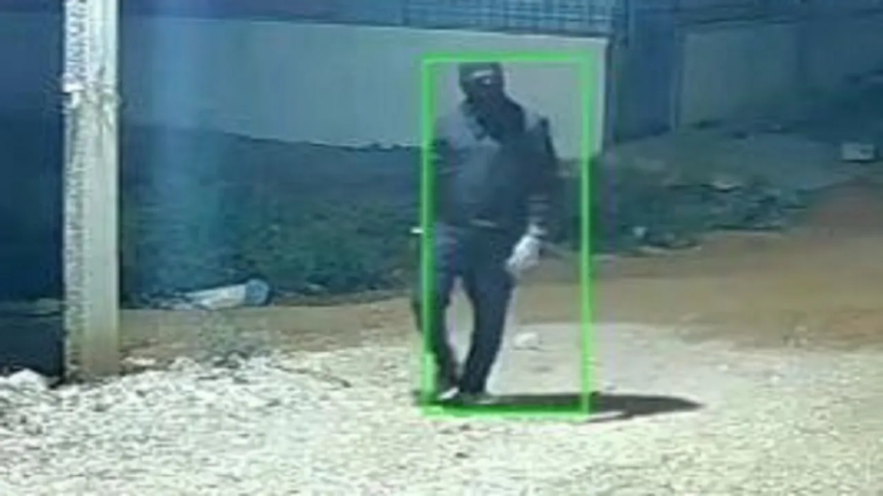 Chinthamani News: ರಾಜೀವ್‌ ನಗರದಲ್ಲಿ ಮಧ್ಯರಾತ್ರಿ ಮಾರಕಾಯುಧಧಾರಿ ಕಳ್ಳರ ಅಟ್ಟಹಾಸ: ಭೀತಿಯ ನೆರಳಿನಲ್ಲಿ ಬಡಾವಣೆಯ ನಿವಾಸಿಗಳು