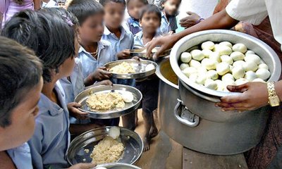 ಮಂಡ್ಯ: ಮೊಟ್ಟೆ ಕೊಟ್ಟಿದ್ದಕ್ಕೆ ಸರ್ಕಾರಿ ಶಾಲೆ ತೊರೆದ 70 ವಿದ್ಯಾರ್ಥಿಗಳು