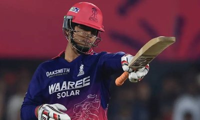 15 ಎಸೆತದಲ್ಲಿ ಅರ್ಧಶತಕ ಸಿಡಿಸಿ ದಾಖಲೆ ಬರೆದ ಸೂರ್ಯವಂಶಿ