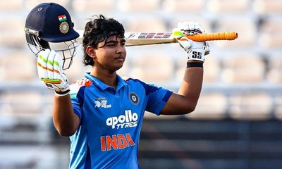 32 ಎಸೆತಗಳಲ್ಲಿ ವೇಗದ ಶತಕ ಬಾರಿಸಿದ ವೈಭವ್‌ ಸೂರ್ಯವಂಶಿ!