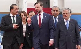 ಶಾಂತಿ ಮಾತುಕತೆಗೆ ಬ್ರೇಕ್: ಅಮೆರಿಕ–ಇರಾನ್ ಉದ್ವಿಗ್ನತೆ ಮತ್ತಷ್ಟು ತೀವ್ರ