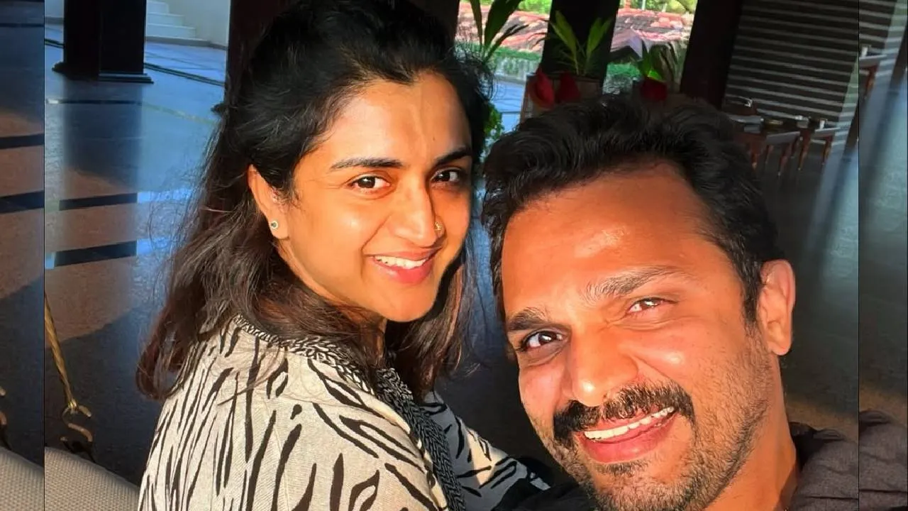 Vijay Raghavendra: ಪ್ರೀತಿ ಎಂದರೆ ನೀನೇ; ಜನ್ಮದಿನದಂದು ಪತ್ನಿ ಸ್ಪಂದನಾ ನೆನೆದು ವಿಜಯ್‌ ರಾಘವೇಂದ್ರ ಭಾವುಕ ಪೋಸ್ಟ್‌ - Image 3