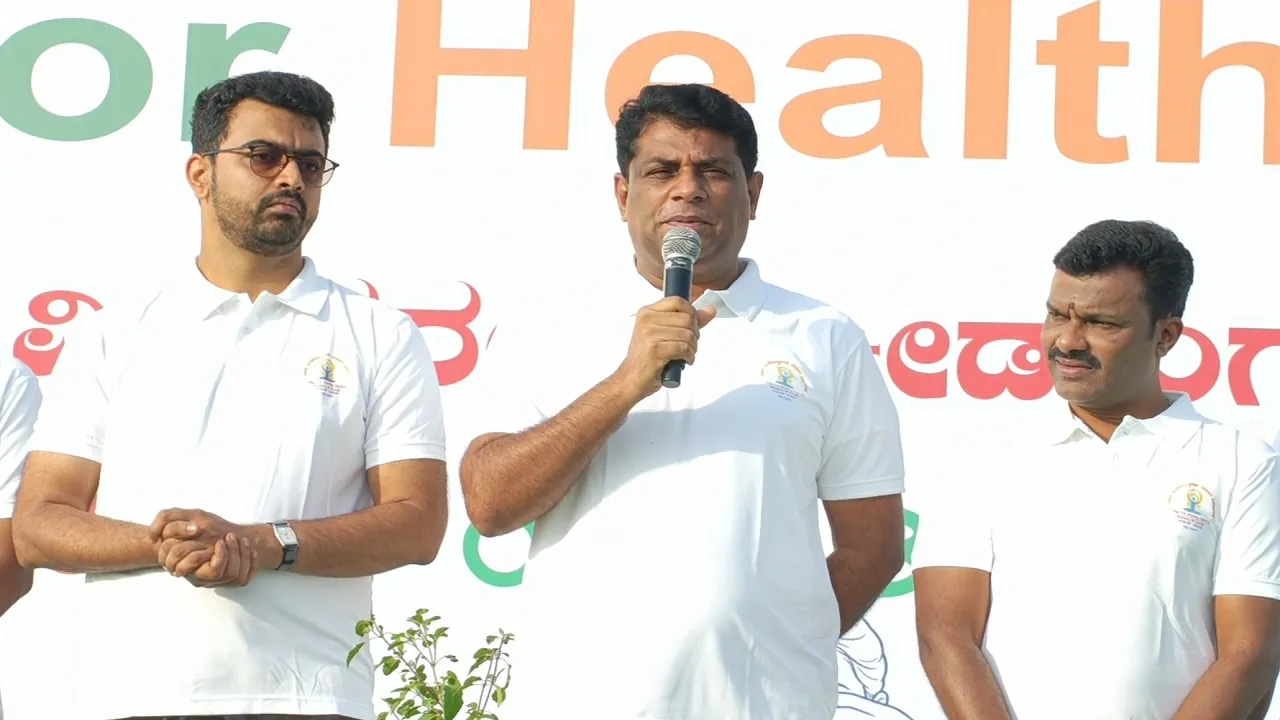 12th International Yoga Day: ದೈಹಿಕ, ಮಾನಸಿಕ ಆರೋಗ್ಯಕ್ಕೆ ಭಾರತೀಯ ಯೋಗವೇ ಶ್ರೇಷ್ಠ ಮಾರ್ಗ: ಜಿಲ್ಲಾಧಿಕಾರಿ ಜಿ. ಪ್ರಭು