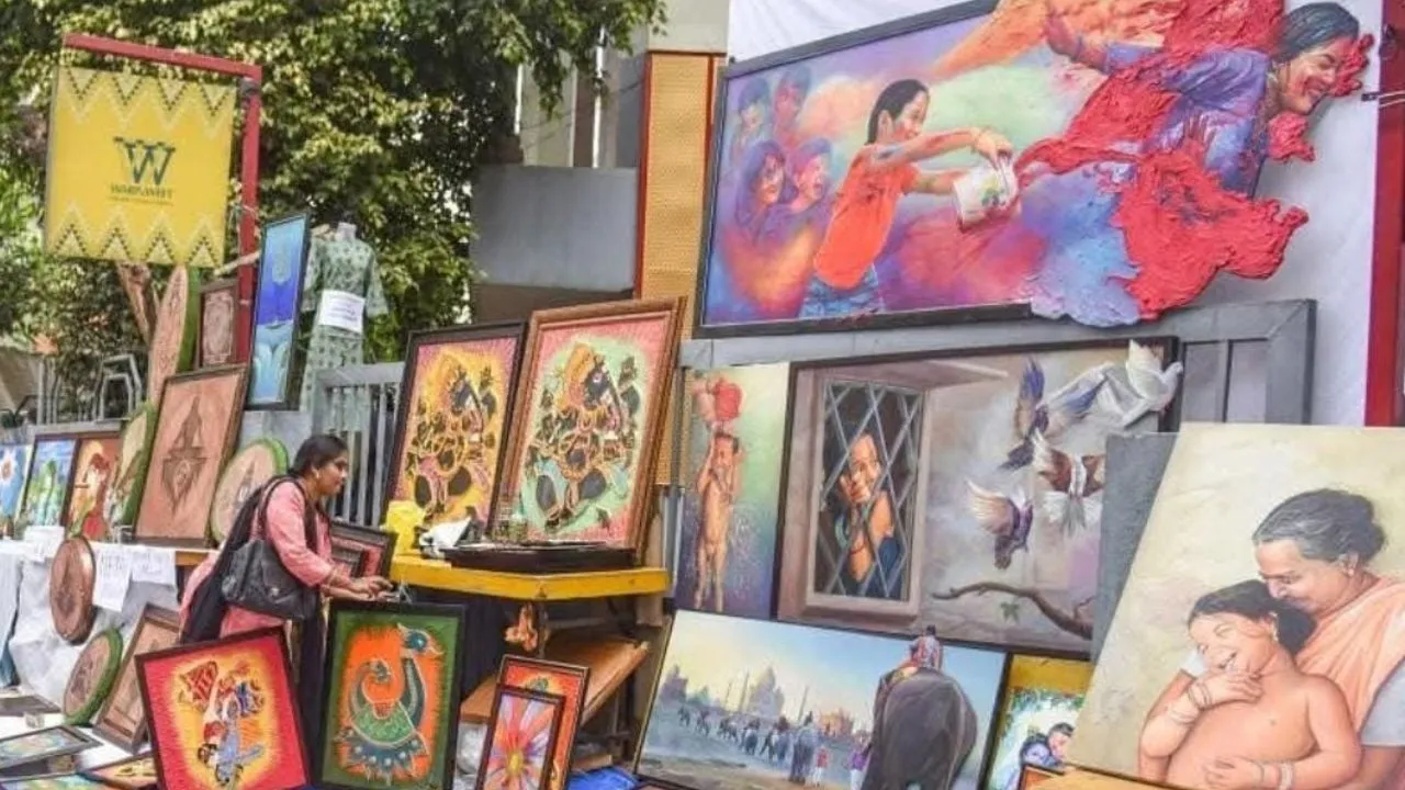 Chitrasanthe 2026: ಬೆಂಗಳೂರಿನಲ್ಲಿ 23ನೇ ಚಿತ್ರಸಂತೆ ಉದ್ಘಾಟಿಸಿದ ಸಿಎಂ ಸಿದ್ದರಾಮಯ್ಯ; ಫೋಟೊಗಳು ಇಲ್ಲಿವೆ - Image 9