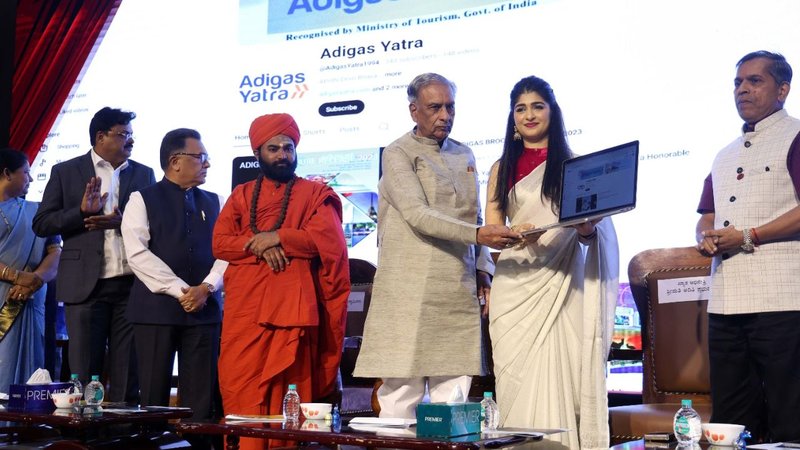 _Adigas Yatra's 32nd Anniversary (2)