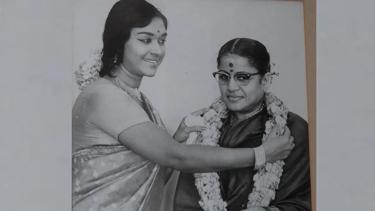 B. Saroja Devi: ಬಿ. ಸರೋಜಾ ದೇವಿ ಪತಿ ಯಾರು? ಅವರು ಸಾವನ್ನಪ್ಪಿದ್ದು ಹೇಗೆ? - Image 8