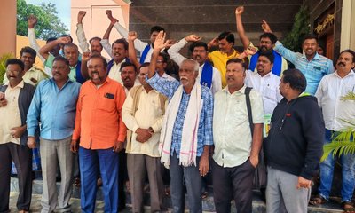 ಪ್ರತಿಮೆಗಳಿಗೆ ಶಂಕುಸ್ಥಾಪನೆ; ತಾಲೂಕು ಆಡಳಿತದ ವಿರುದ್ಧ ಆಕ್ರೋಶ