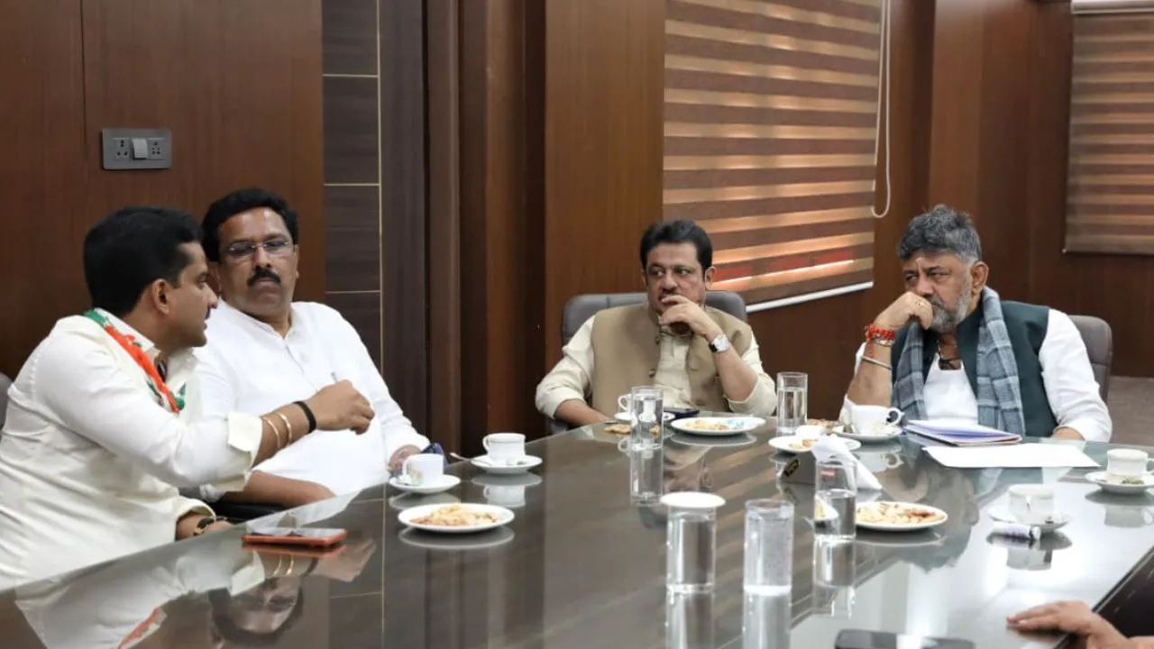 ವಾಲ್ಮೀಕಿ ಬ್ಯಾನರ್ ಕಿತ್ತುಹಾಕಿದ್ದೇ ಬಳ್ಳಾರಿ ದುರ್ಘಟನೆಗೆ ಕಾರಣ: ಕಾಂಗ್ರೆಸ್ ಸತ್ಯಶೋಧನಾ ಸಮಿತಿ ವರದಿ