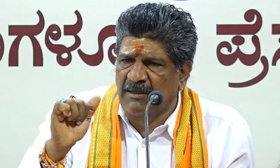 ಮಹೇಶ್ ಶೆಟ್ಟಿ ತಿಮರೋಡಿ ವಿರುದ್ಧವೇ ಶವ ಹೂತ ಆರೋಪ, ಎಸ್‌ಐಟಿಗೆ ದೂರು!