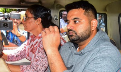 ಪ್ರಜ್ವಲ್‌ ರೇವಣ್ಣ ಕೇಸ್‌ ತನಿಖೆ ನಡೆಸಿದ ಪೊಲೀಸರಿಗೆ ನಗದು ಬಹುಮಾನ