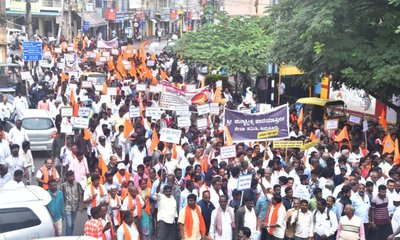 ಧರ್ಮಸ್ಥಳದ ಹೆಸರಿಗೆ ಮಸಿ ಬಳಿಯುತ್ತಿರುವ ಕಿಡಿಗೇಡಿಗಳನ್ನು ಬಂಧಿಸಲು ಆಗ್ರಹ