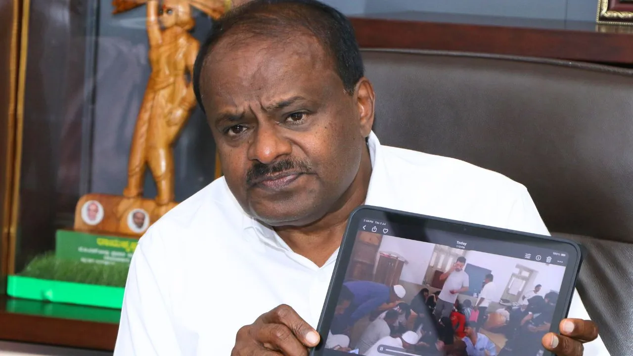 ರಾಮನಗರದಲ್ಲಿ 'SIR ಸ್ಕ್ಯಾಮ್', ಮತದಾರರ ಪಟ್ಟಿಯಲ್ಲಿ ಬಾಂಗ್ಲಾ ವಲಸಿಗರಿಗೆ ಮಣೆ:  ಎಚ್‌ಡಿಕೆ ಆರೋಪ