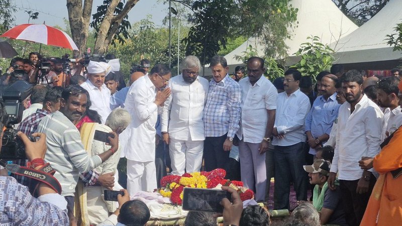 _Saalumarada Thimmakka (1)