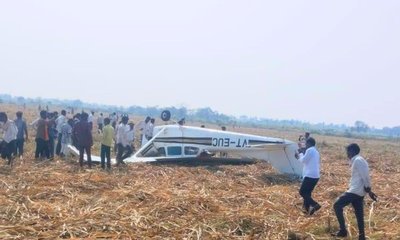 ವಿಜಯಪುರದಲ್ಲಿ ಖಾಸಗಿ ಜೆಟ್‌ ಪತನ; ಇಬ್ಬರಿಗೆ ಗಂಭೀರ ಗಾಯ