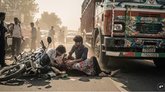 ರಸ್ತೆಗೆ ಬಿದ್ರೂ ಮಿಡಿಯುತ್ತಿತ್ತು ಮಹಿಳೆಯ ಹಾರ್ಟ್‌!