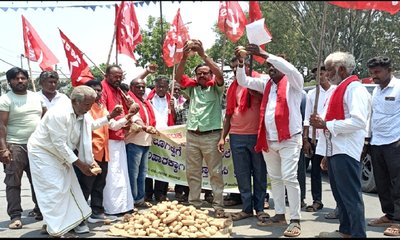 ಆಲೂಗಡ್ಡೆಗೆ ಸರಕಾರಿ ಕೋಲ್ಡ್ ಸ್ಟೋರೇಜ್ ಸ್ಥಾಪನೆಗೆ ಆಗ್ರಹಿಸಿ ಪ್ರತಿಭಟನೆ