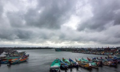 ಆಂಧ್ರ, ಒಡಿಶಾದಲ್ಲಿ ಭಾರಿ ಮಳೆ: ಚಂಡಮಾರುತ ಎಚ್ಚರಿಕೆ