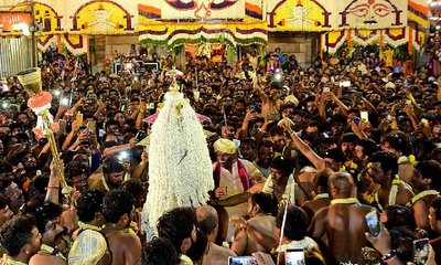 ಇಂದು ಐತಿಹಾಸಿಕ ಹೂವಿನ ಕರಗ ಮೆರವಣಿಗೆ, ಈ ರಸ್ತೆಗಳಲ್ಲಿ ಟ್ರಾಫಿಕ್‌ ಬದಲಾವಣೆ