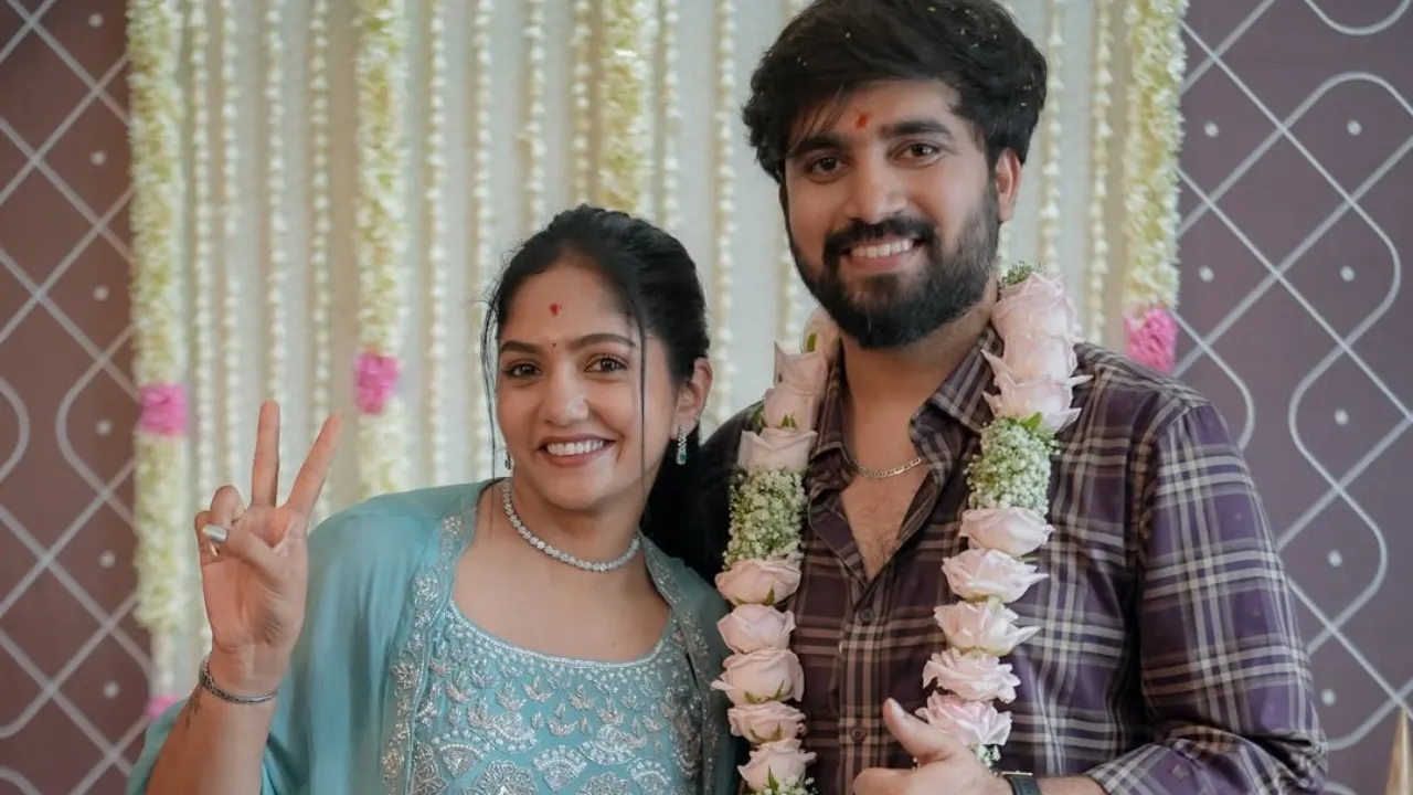 Photos: ʻಬಿಗ್‌ ಬಾಸ್‌ʼ ಖ್ಯಾತಿಯ ಭವ್ಯಾ ಗೌಡ ಸಹೋದರಿ ದಿವ್ಯಾಗೆ ಮದುವೆ ಫಿಕ್ಸ್, ಸಿಂಪಲ್‌ ಆಗಿ ನಡೆದ ಹೂವು ಮುಡಿಸೋ ಶಾಸ್ತ್ರ; ಹುಡುಗ ಯಾರು? - Image 7