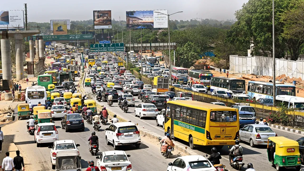 ಬೆಂಗಳೂರಿನಲ್ಲಿ ತಾಪಮಾನ ಹೆಚ್ಚಳಕ್ಕೆ ಕಾರಣವೇನು? ಅರಣ್ಯಾಧಿಕಾರಿ ಬಿಚ್ಚಿಟ್ರು ಬೆಚ್ಚಿ ಬೀಳಿಸುವ ಅಂಕಿ-ಅಂಶ