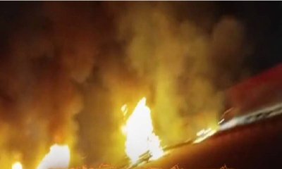 ಹಿರಿಯೂರು ಬಳಿ ಲಾರಿ ಡಿಕ್ಕಿಯಾಗಿ ಖಾಸಗಿ ಬಸ್‌ಗೆ ಬೆಂಕಿ, 10 ಮಂದಿ ಸಜೀವ ದಹನ