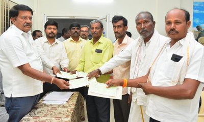 ಪೆರೇಸಂದ್ರ ಕ್ಷೇತ್ರದ 50 ಹಾಲು ಉತ್ಪಾದಕರಿಗೆ ಉಚಿತ ಅಧ್ಯಯನ ಪ್ರವಾಸ