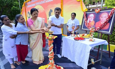 ಯೋಗವು ದೇಹ ಮತ್ತು ಮನಸ್ಸಿನ ಸಮತೋಲನ ಕಾಪಾಡುವ ಅತ್ಯುತ್ತಮ ಸಾಧನ