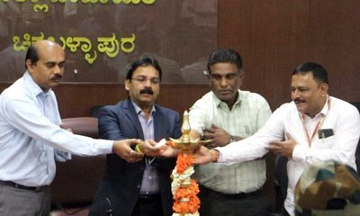 ಆಹಾರ ಉದ್ದಿಮೆದಾರರೆಲ್ಲರೂ  ಸುರಕ್ಷತೆ ಸಲುವಾಗಿ ಪರವಾನಗಿ ಕಡ್ಡಾಯ