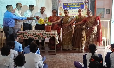 ಶೈಕ್ಷಣಿಕ ವೃತ್ತಿ ಮಾರ್ಗದರ್ಶನ ಹಾಗೂ ಆಪ್ತ ಸಮಾಲೋಚನೆ