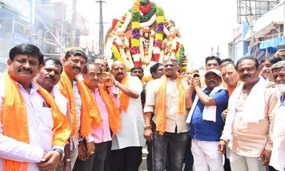 ಜನಸಾಗರದ ನಡುವೆ ನಡೆದ ಶ್ರೀಕೋದಂಡರಾಮಸ್ವಾಮಿ ಬ್ರಹ್ಮರಥೋತ್ಸವ