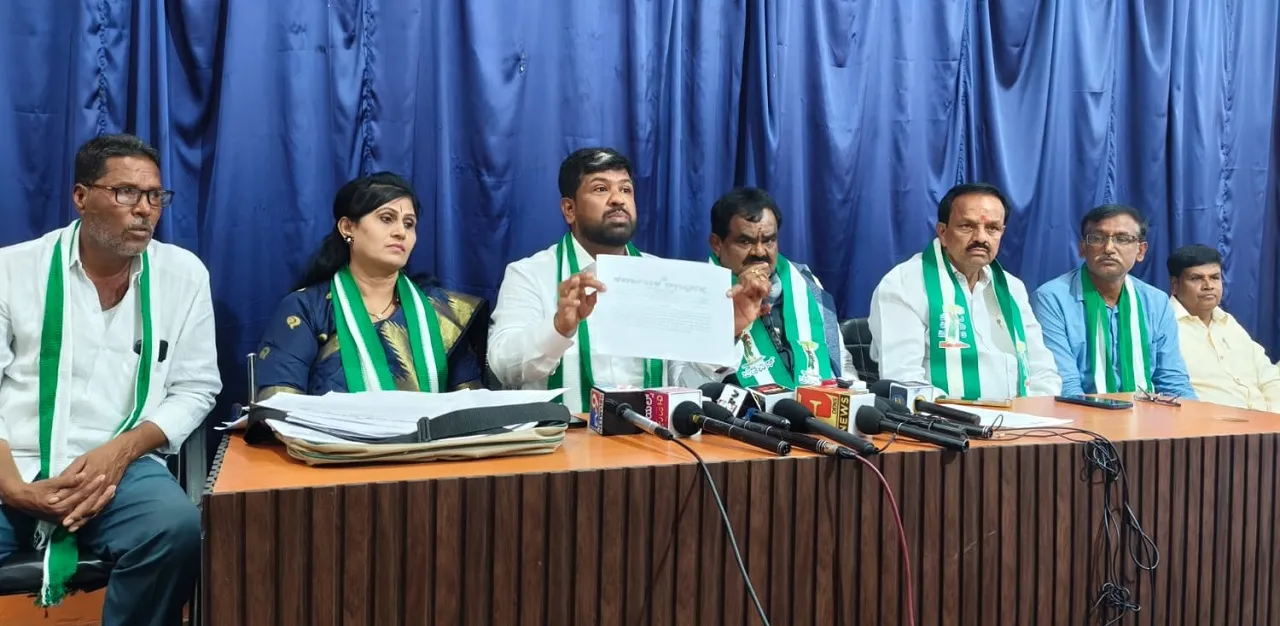 Township planning: ರೈತರ ವಿರೋಧದ ನಡುವೆಯೇ ಯೋಜನೆ ಜಾರಿ ಮಾಡಿದರೆ ಸರ್ಕಾರಕ್ಕೆ ಉಳಿಗಾಲವಿಲ್ಲ: ಮುಕ್ತ ಮುನಿಯಪ್ಪ