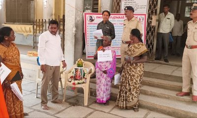 ಗಂಗಾಜಲದ ಬಿಂದಿಗೆಯೊಂದಿಗೆ ಮೌನ ಪ್ರತಿಭಟನೆ