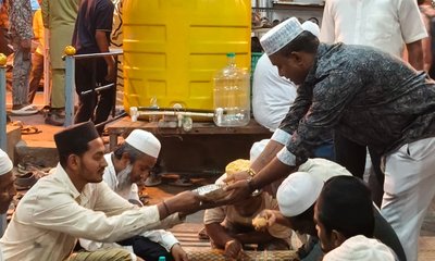 ಇಫ್ತಿಯಾರ್ ಕೂಟ ಏರ್ಪಡಿಸಿ ಶುಭಾಶಯ ಕೋರಿದ ಜಯಕುಮಾರ್