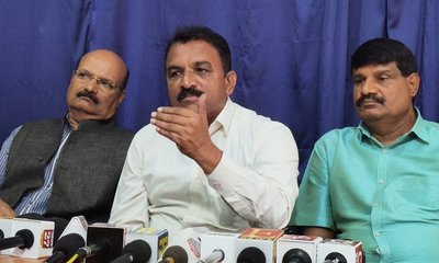 ಬಾಕಿ ಬಿಡುಗಡೆಗೆ ಶೀಘ್ರವೇ ಅಧಿಕಾರಿಗಳು, ಗುತ್ತಿಗೆದಾರರ ಸಭೆ ಕರೆಯಿರಿ