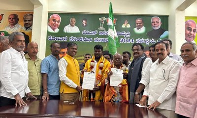 ಆದೇಶ ಪತ್ರ ಹಸ್ತಾಂತರಿಸಿದ ಮಾಜಿ ಶಾಸಕ ಜೆಕೆ ಕೃಷ್ಣಾರೆಡ್ಡಿ