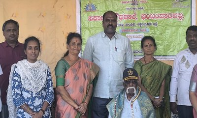 ನಿವೃತ್ತ ಯೋಧರಿಂದ ಪರೀಕ್ಷಾ ಪರಿಕರಗಳ ವಿತರಣೆ