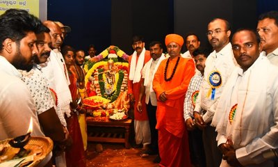 ಚಿಕ್ಕಬಳ್ಳಾಪುರ ನಗರದಲ್ಲಿ ಶ್ರೀ ಕೃಷ್ಣ ಜಯಂತಿಯ ಅದ್ದೂರಿ ಆಚರಣೆ
