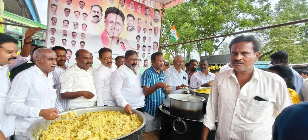 Chikkaballapur News: ಸೇವಾ ಮನೋಭಾವದಲ್ಲಿ ಮೆರೆಯಿಸಿದ ಸಚಿವ ಡಾ.ಎಂ.ಸಿ.ಸುಧಾಕರ್ ಜನ್ಮದಿನಾಚರಣೆ