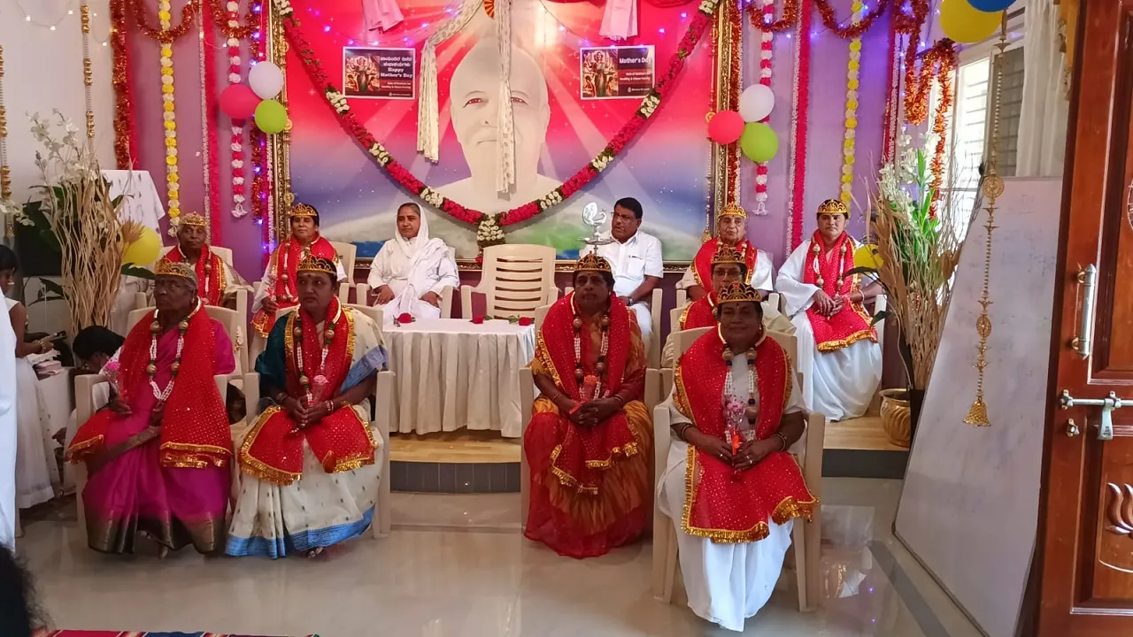 Chikkaballapur News: ತಾಯಿ ಪ್ರೀತಿ, ತ್ಯಾಗ, ಕರುಣೆ ಮತ್ತು ಮೌಲ್ಯಗಳ ಜೀವಂತ ಪ್ರತಿರೂಪ: ದಿಬ್ಬೂರಹಳ್ಳಿ ನಾಗರಾಜ್