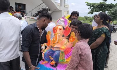 ಗಣೇಶ ಹಬ್ಬಕ್ಕೆ ಸಿದ್ಧತೆ: ಎಲ್ಲೆಡೆ ಪರಿಸರ ಪೂರಕ ಮೂರ್ತಿ ಪ್ರತಿಷ್ಠಾಪನೆ